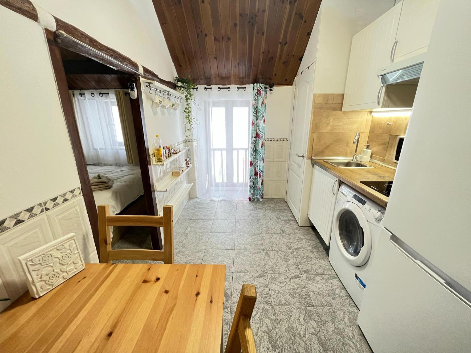 Free Parking, 40 Meters From The Beach, Wi-Fi, Ac Естепона Екстериор снимка